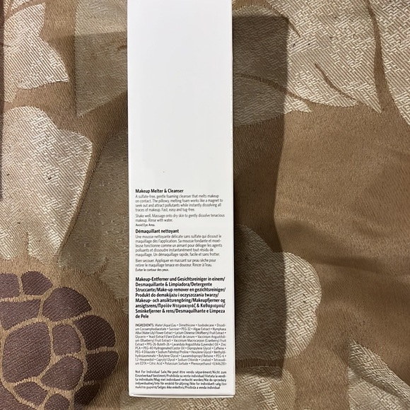 BNIB Bobbi Brown makeup melter and cleanser - Picture 3 of 5